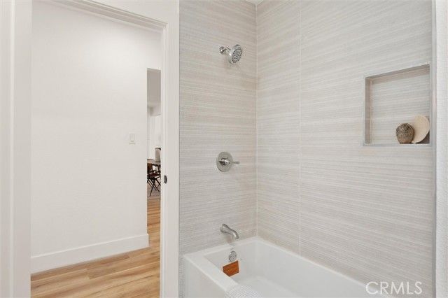 5732 Hillcrest Drive, Los Angeles, CA 90043