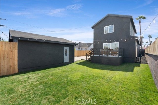 5732 Hillcrest Drive, Los Angeles, CA 90043