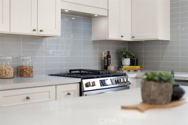 5732 Hillcrest Drive, Los Angeles, CA 90043