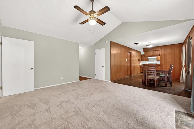 2220 Ripple Creek Drive, Rosenberg, TX 77471