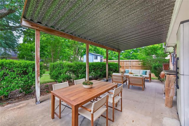 2220 Ripple Creek Drive, Rosenberg, TX 77471