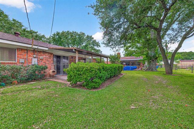 2220 Ripple Creek Drive, Rosenberg, TX 77471