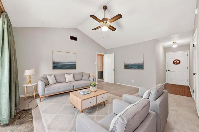 2220 Ripple Creek Drive, Rosenberg, TX 77471