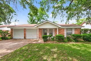 2220 Ripple Creek Drive, Rosenberg, TX 77471