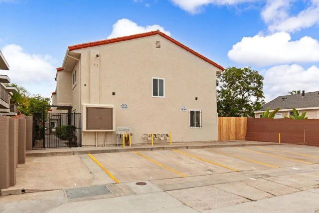 4514 DAWSON 2, San Diego, CA 92115