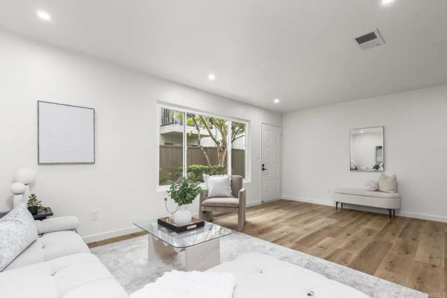 4514 DAWSON 2, San Diego, CA 92115