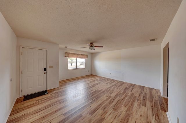 1013 Peachtree Circle, Alpine, TX 79830