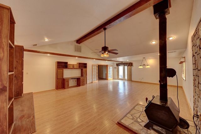 1013 Peachtree Circle, Alpine, TX 79830