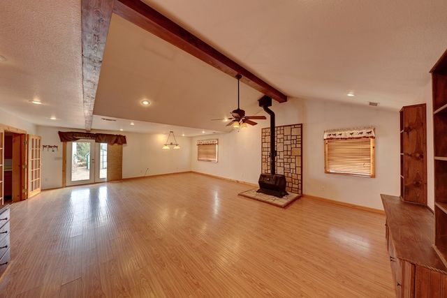 1013 Peachtree Circle, Alpine, TX 79830