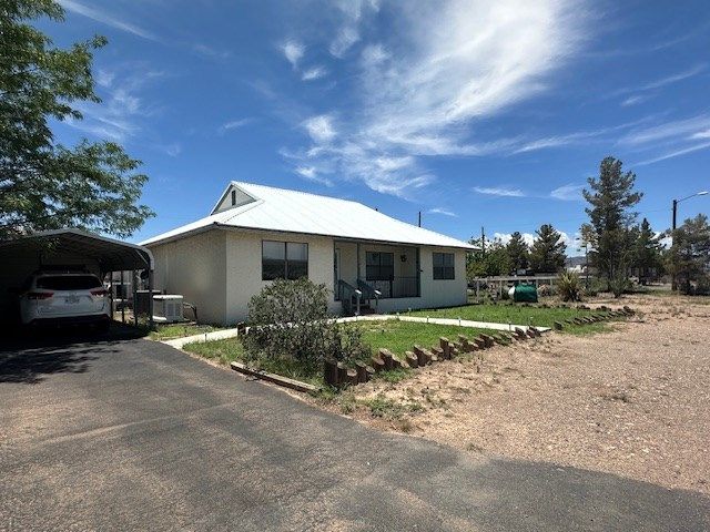 1013 Peachtree Circle, Alpine, TX 79830