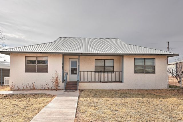 1013 Peachtree Circle, Alpine, TX 79830