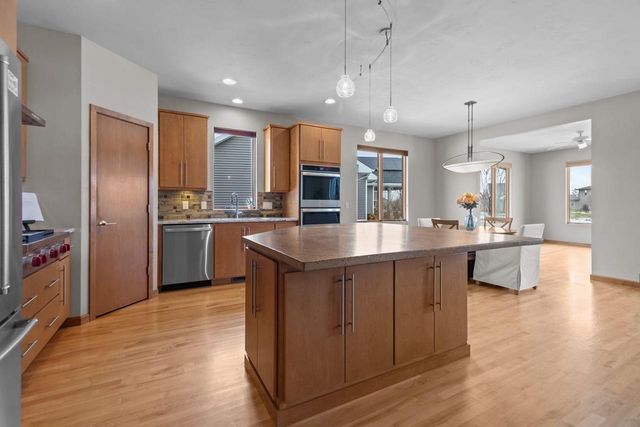 4841 CANVASBACK CIRCLE, Appleton, WI 54913