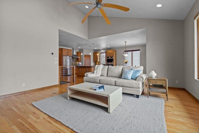 4841 CANVASBACK CIRCLE, Appleton, WI 54913