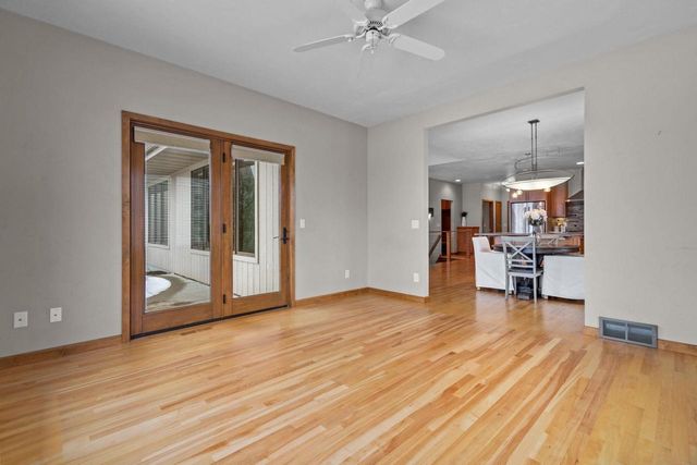 4841 CANVASBACK CIRCLE, Appleton, WI 54913