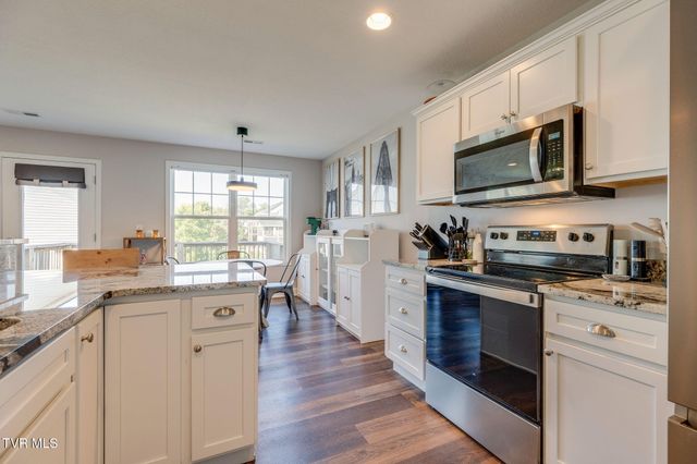 1329 Lemongrass Drive, Jonesborough, TN 37659