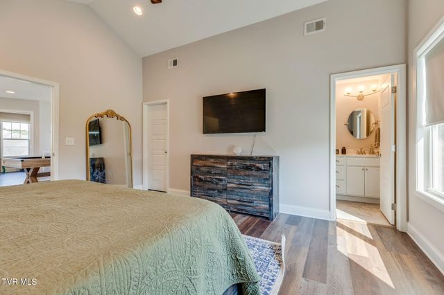 1329 Lemongrass Drive, Jonesborough, TN 37659