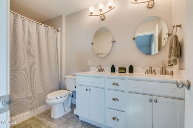 1329 Lemongrass Drive, Jonesborough, TN 37659