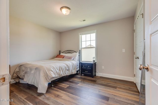 1329 Lemongrass Drive, Jonesborough, TN 37659