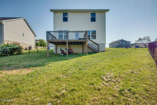 1329 Lemongrass Drive, Jonesborough, TN 37659