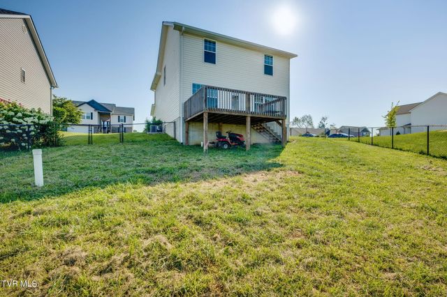 1329 Lemongrass Drive, Jonesborough, TN 37659