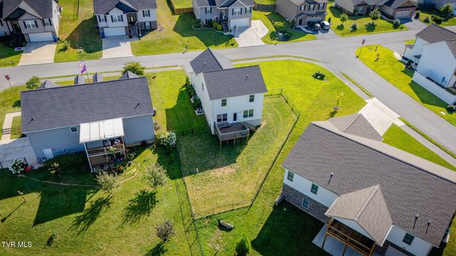 1329 Lemongrass Drive, Jonesborough, TN 37659