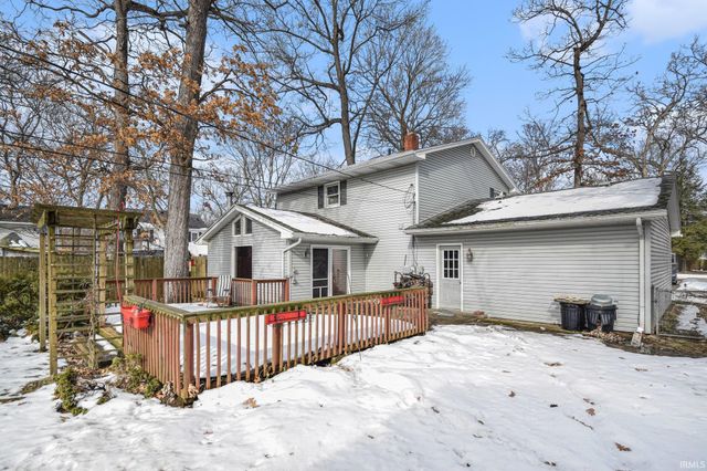 19666 Oakdale Avenue, South Bend, IN 46637