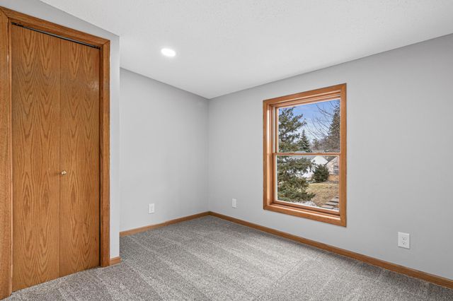 3439 Lee Avenue N, Crystal, MN 55422