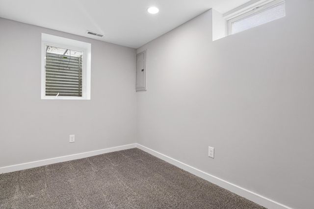 3439 Lee Avenue N, Crystal, MN 55422