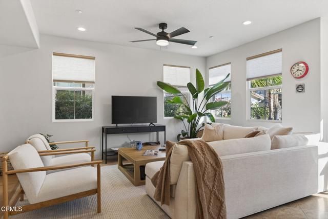 4320 Waterside Lane, Oxnard, CA 93035