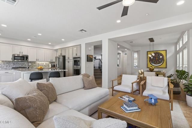 4320 Waterside Lane, Oxnard, CA 93035