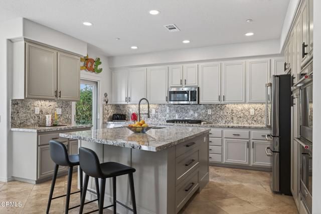 4320 Waterside Lane, Oxnard, CA 93035