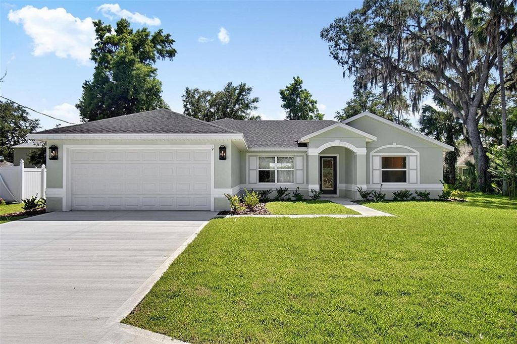 14 RAEMOOR DRIVE, Palm Coast, FL 32164