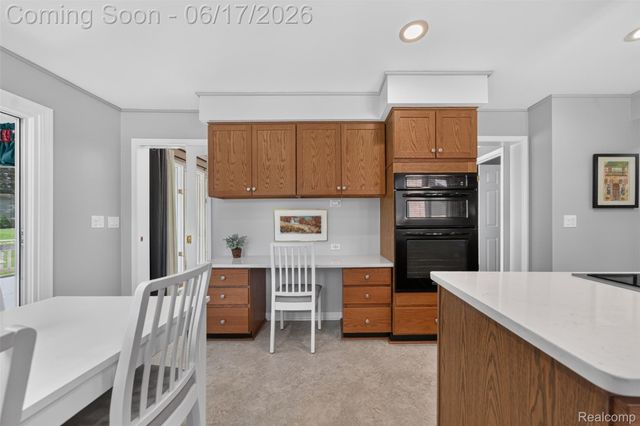 1236 Chaffer Drive, Rochester Hills, MI 48306