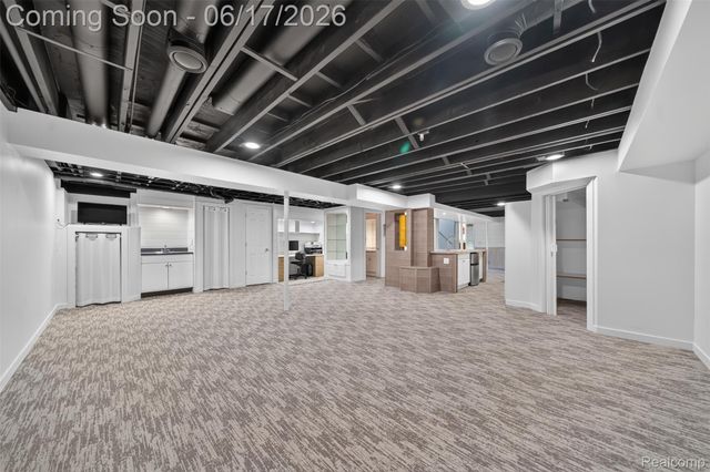 1236 Chaffer Drive, Rochester Hills, MI 48306