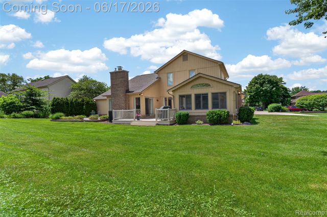 1236 Chaffer Drive, Rochester Hills, MI 48306