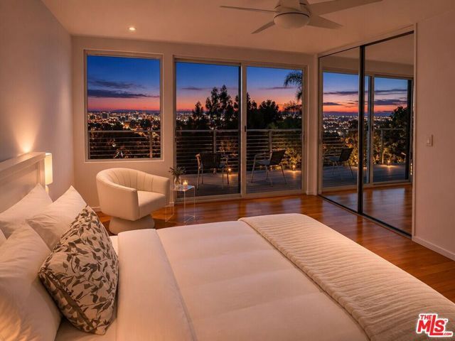 8376 Hollywood Boulevard, Los Angeles, CA 90069