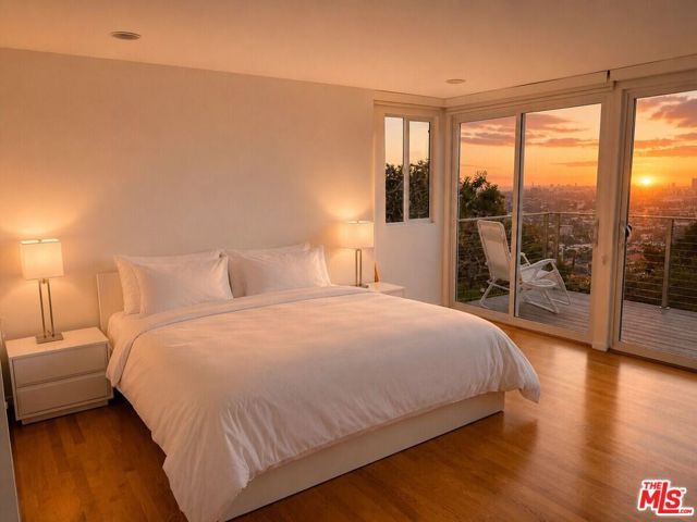 8376 Hollywood Boulevard, Los Angeles, CA 90069