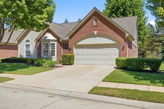 4421 Honeysuckle Drive, Sterling Heights, MI 48314