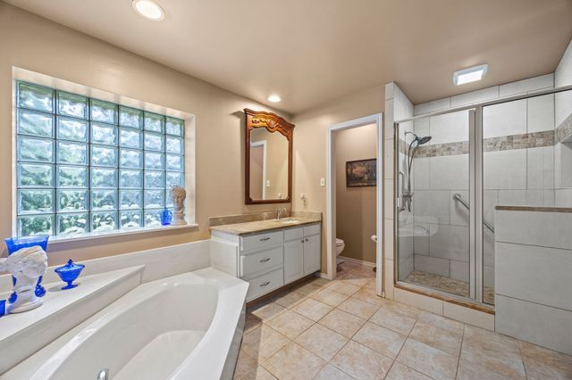 3817 Devonaire Drive, Fort Worth, TX 76008