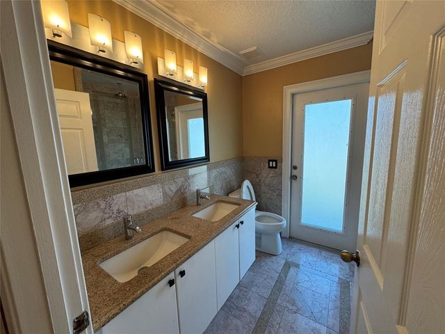 7579 Coconut Boulevard, West Palm Beach, FL 33412