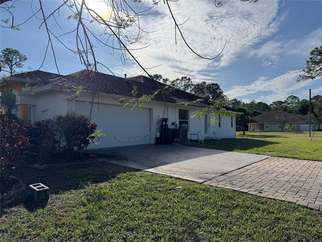 7579 Coconut Boulevard, West Palm Beach, FL 33412
