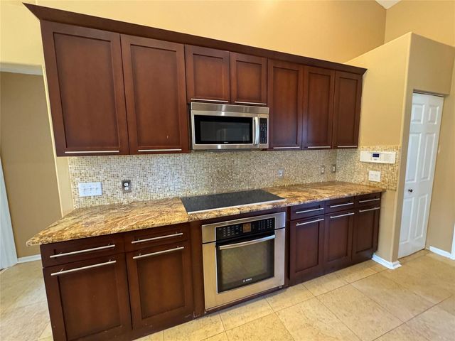 7579 Coconut Boulevard, West Palm Beach, FL 33412