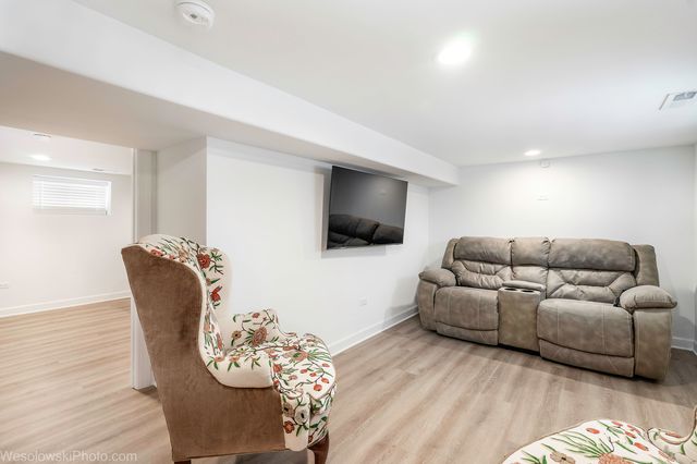 1830 S 11th Avenue, Maywood, IL 60153