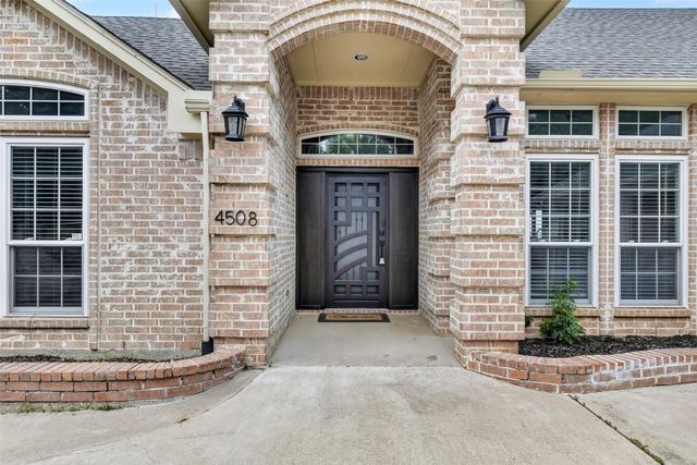 4508 Chavez Court, Granbury, TX 76048