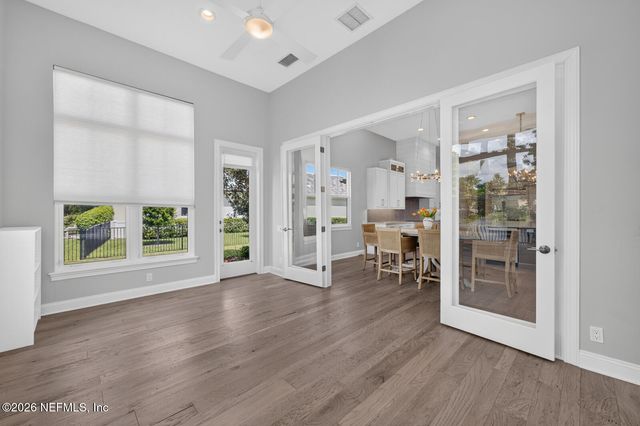 5244 COMMISSIONERS Drive, Jacksonville, FL 32224