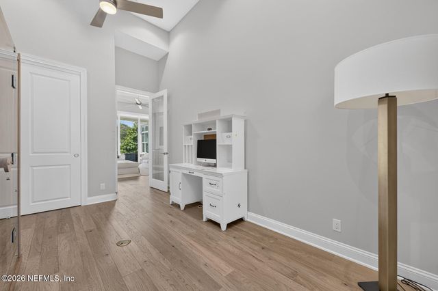 5244 COMMISSIONERS Drive, Jacksonville, FL 32224