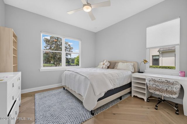 5244 COMMISSIONERS Drive, Jacksonville, FL 32224