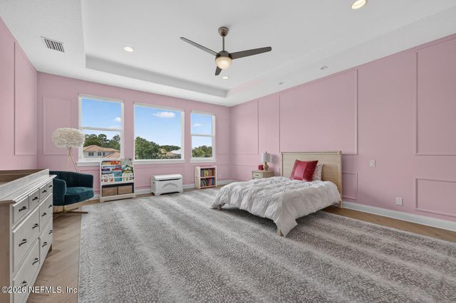 5244 COMMISSIONERS Drive, Jacksonville, FL 32224