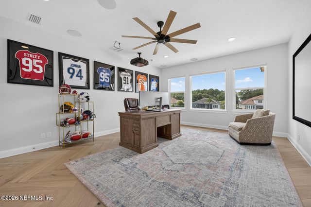 5244 COMMISSIONERS Drive, Jacksonville, FL 32224