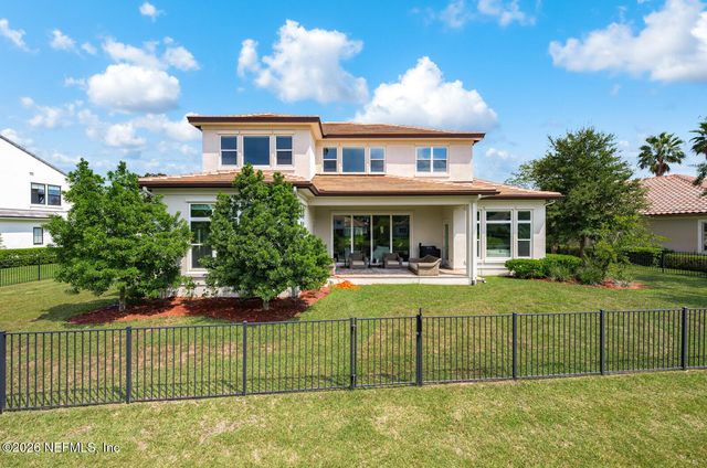 5244 COMMISSIONERS Drive, Jacksonville, FL 32224